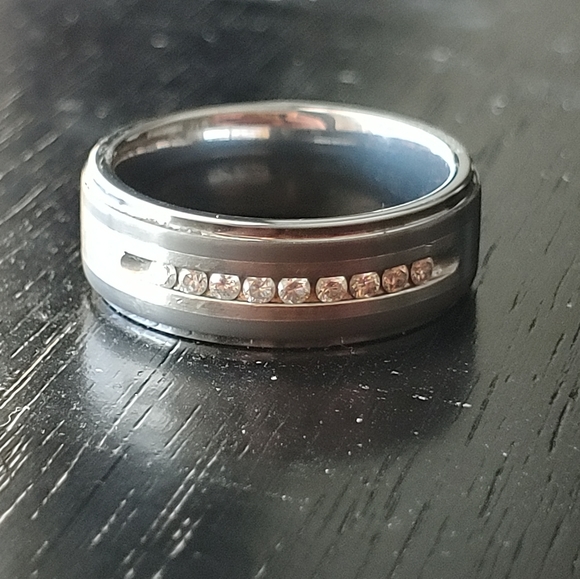 Men's ring size 8 - Picture 4 of 4